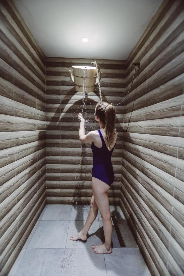 Bacolux Diana, Herculane Baile Herculane Ngoại thất bức ảnh